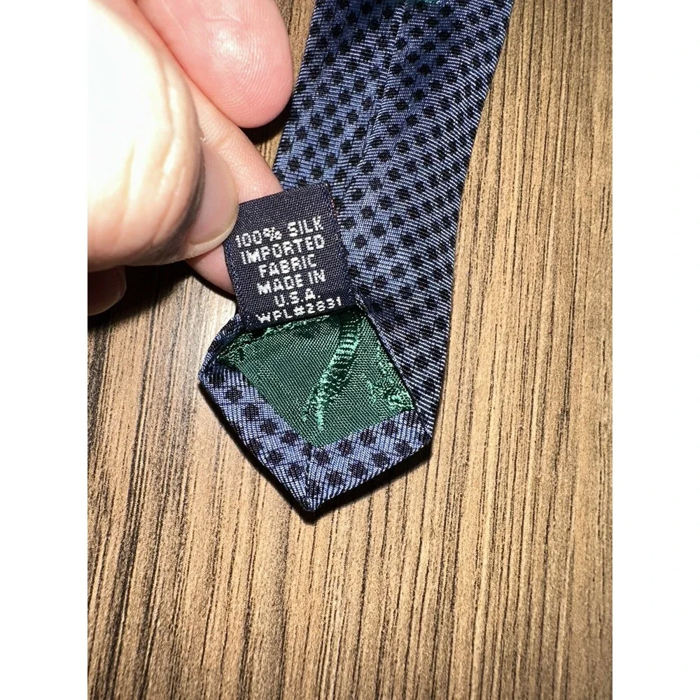 Tommy Hilfiger good used